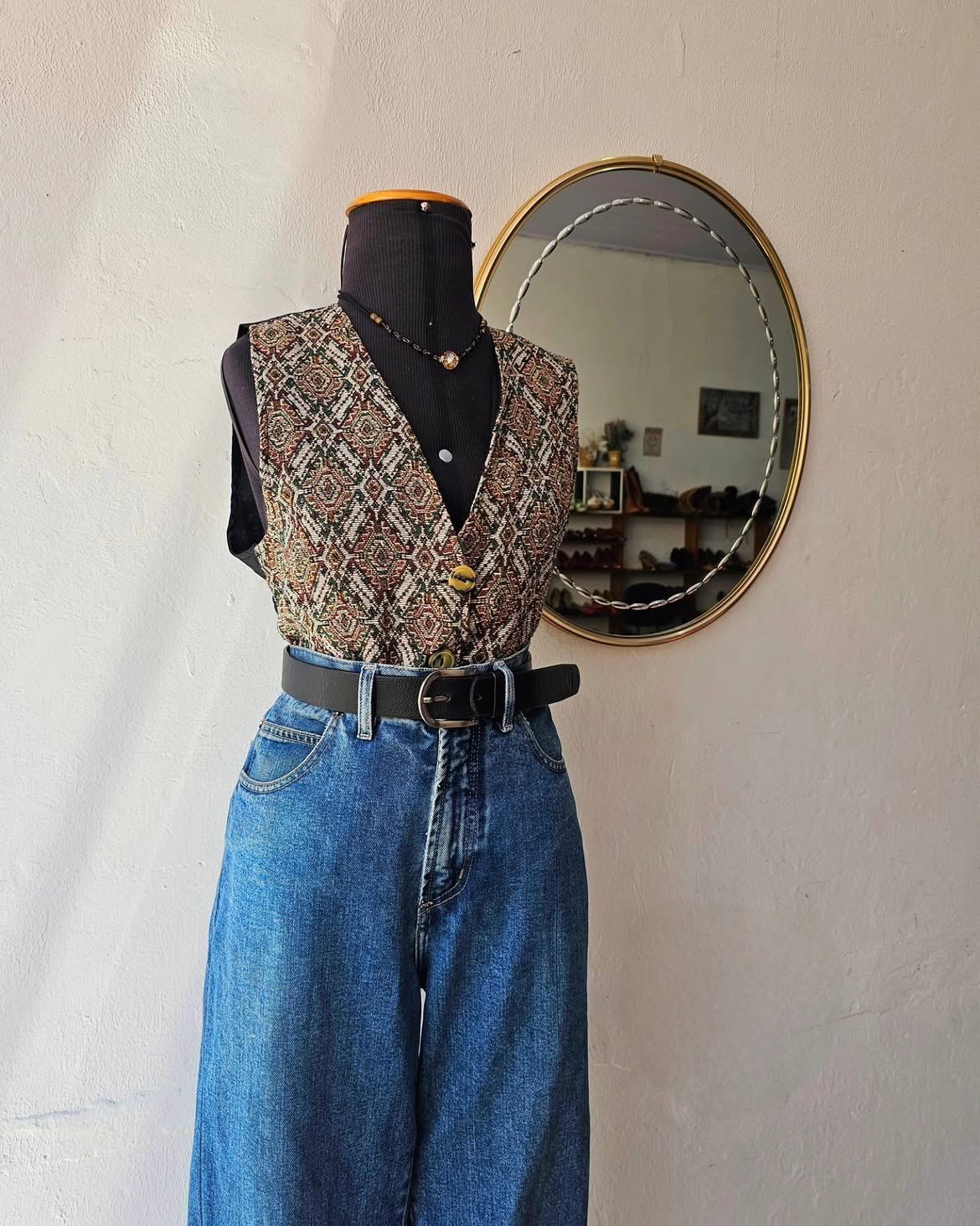 Calça MoM Jeans Yves Saint Laurent